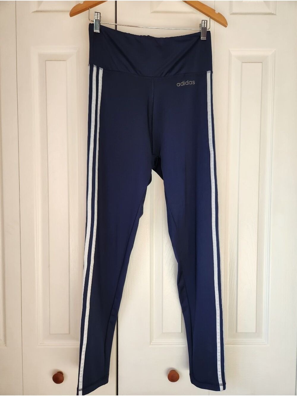 Adidas Climalite Women's Medium Navy Blue 3-Stripe Athletic Leggings DQ3076 - Picture 2 of 12